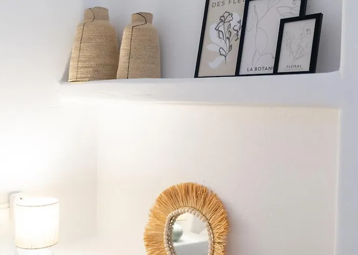 Earthy House - 2 * Messaria (Santorini)