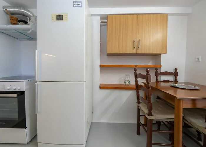 Apartment Earthy House - 2